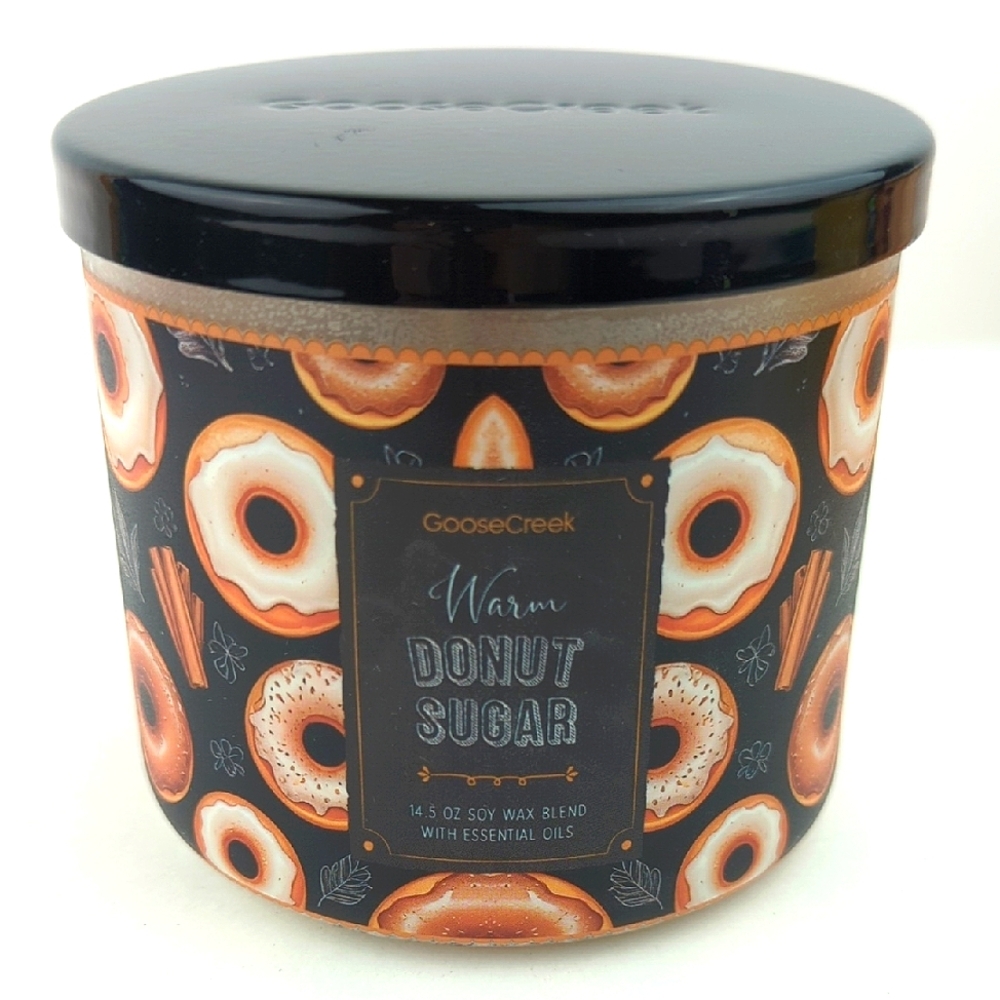 Goose Creek Warm Donut Sugar 3-Wick 14.5oz. Jar Candle